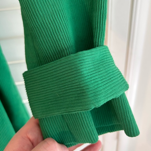 Topshop green robe coat. Size US 6 or medium. Perfect for fall. - Picture 3 of 4